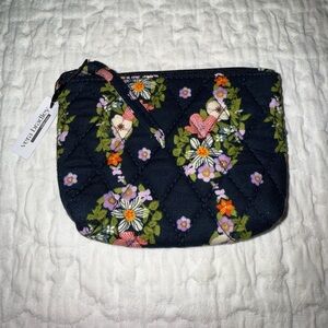 Vera Bradley NWT Black and Green Coin Zipper Top Bag‎ Floral Design